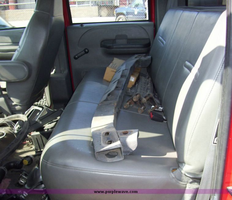 image for item 4659 2003 Ford F550 Super Duty truck