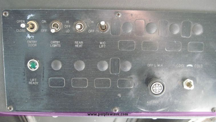 image for item 4674 2003 Ford E450 Super Duty El Dorado Paratransit van