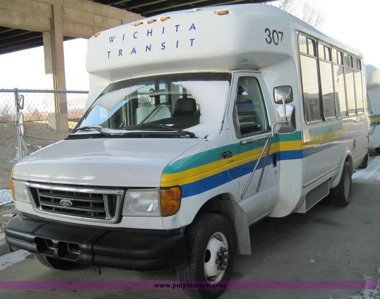 image for item 4675 2003 Ford E450 Super Duty El Dorado Paratransit van