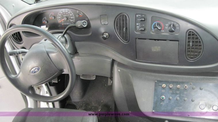 image for item 4676 2003 Ford E450 Super Duty El Dorado Paratransit van