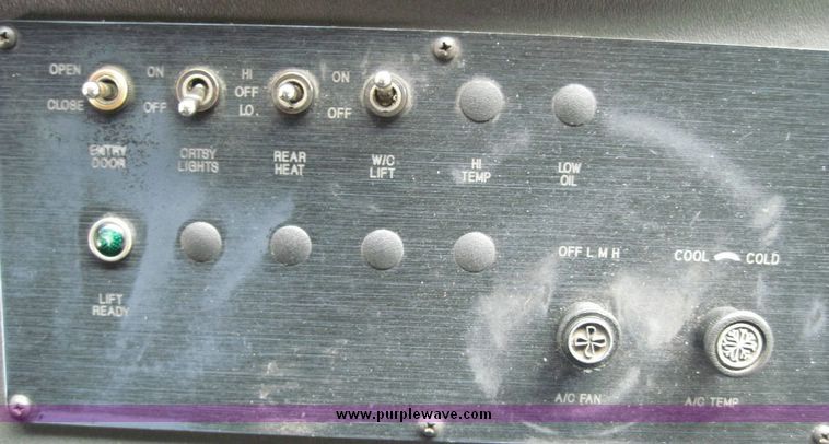 image for item 4676 2003 Ford E450 Super Duty El Dorado Paratransit van