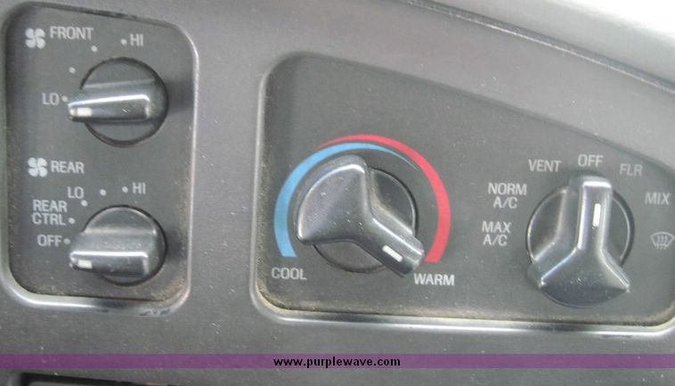 image for item 4676 2003 Ford E450 Super Duty El Dorado Paratransit van