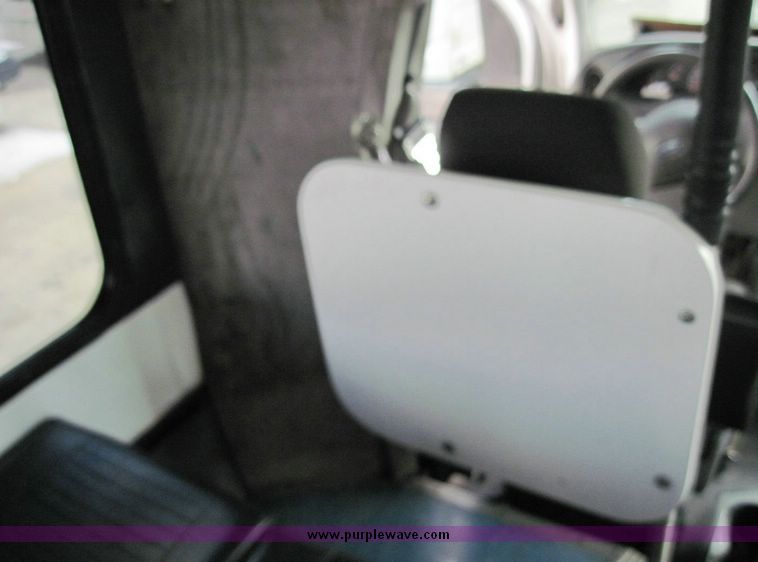 image for item 4676 2003 Ford E450 Super Duty El Dorado Paratransit van