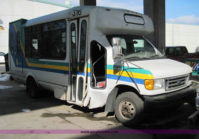 image for item 4677 2003 Ford E450 Super Duty El Dorado Paratransit van