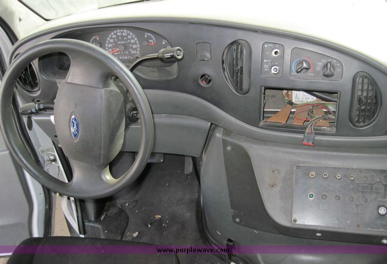 image for item 4677 2003 Ford E450 Super Duty El Dorado Paratransit van