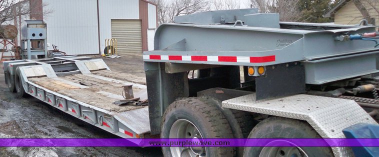 image for item 1151 1964 Smithco lowboy gooseneck trailer