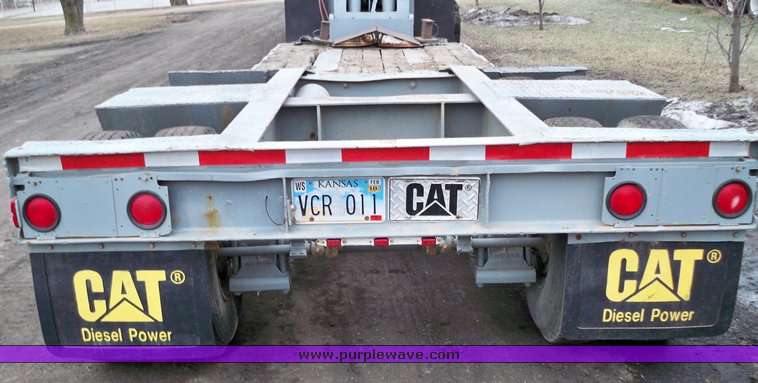image for item 1151 1964 Smithco lowboy gooseneck trailer