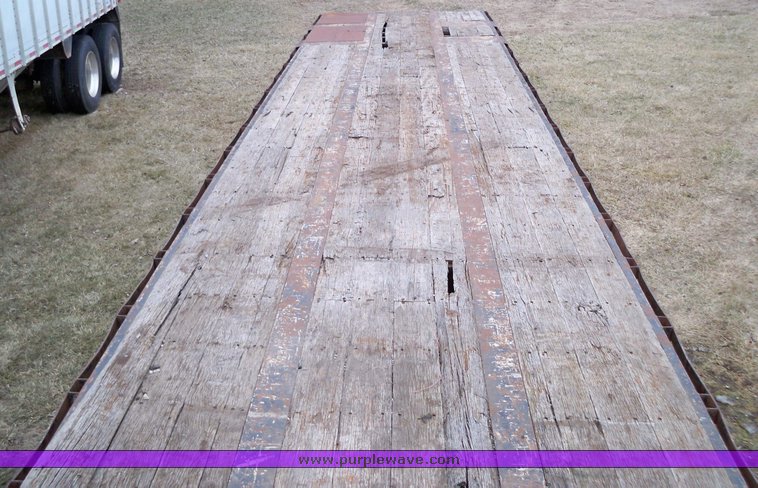 image for item 1152 1987 Landoll dropdeck trailer