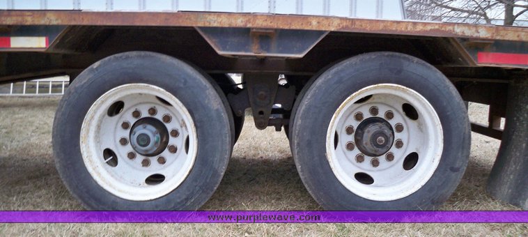 image for item 1152 1987 Landoll dropdeck trailer