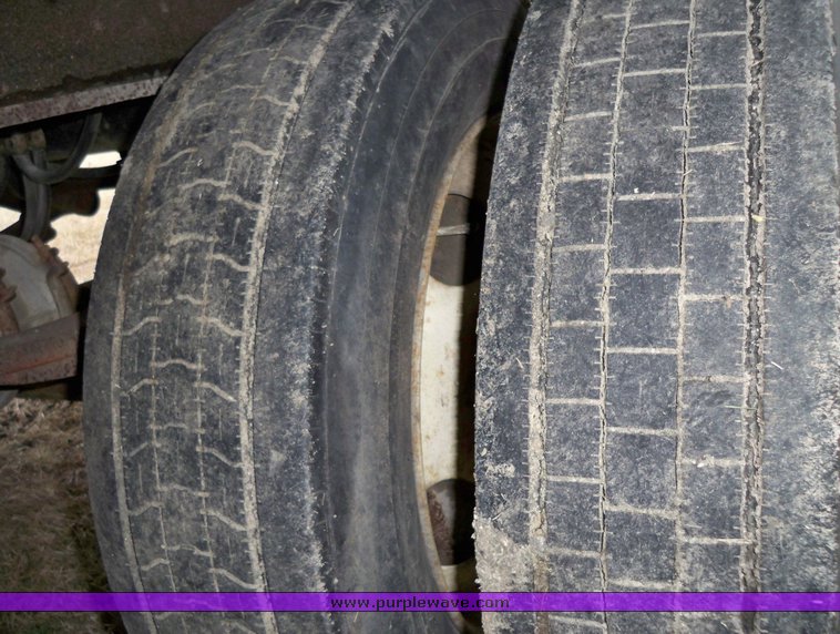 image for item 1152 1987 Landoll dropdeck trailer