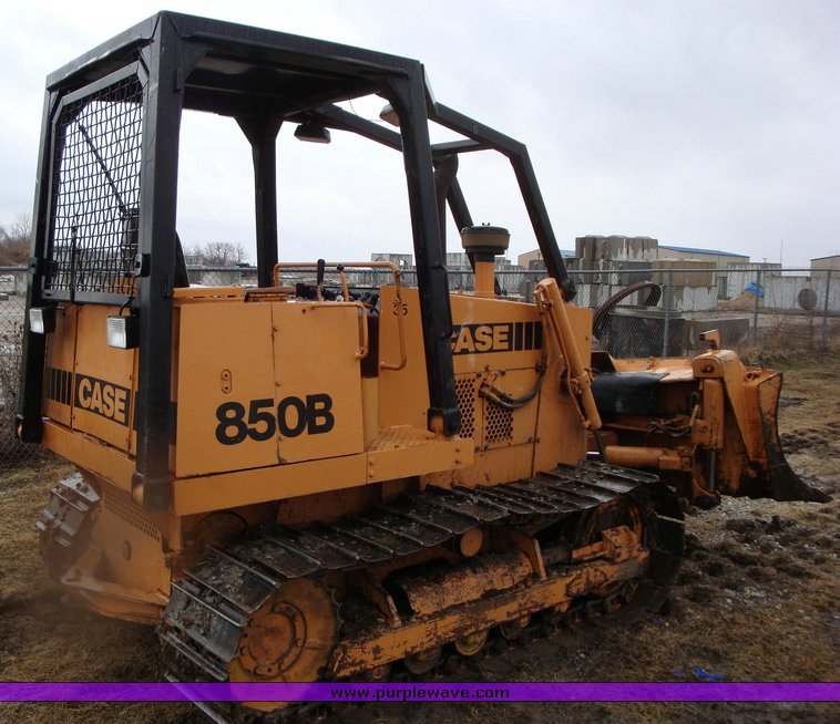 image for item 1301 1978 Case 850B dozer