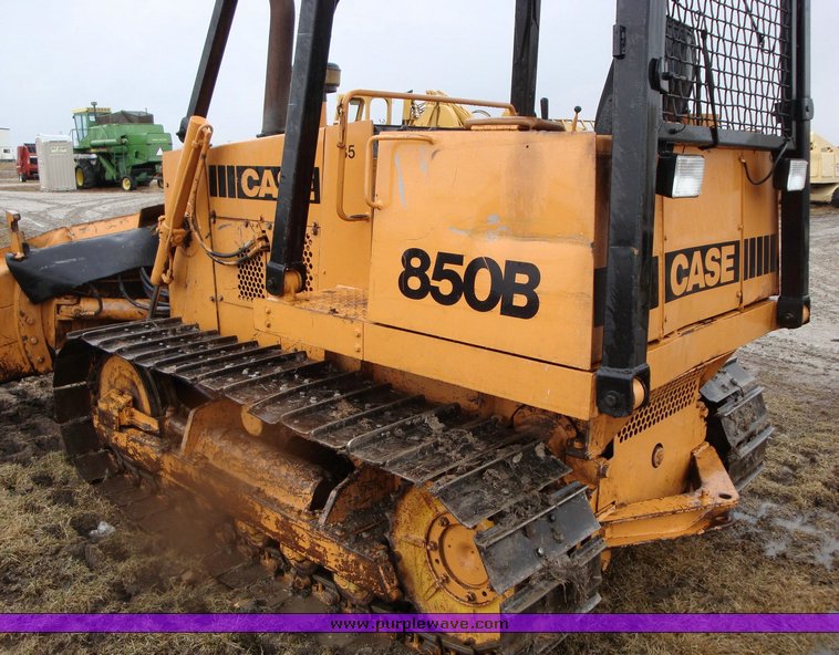 1978 Case 850B Dozer In Spring Hill KS Item 1301 Sold Purple Wave