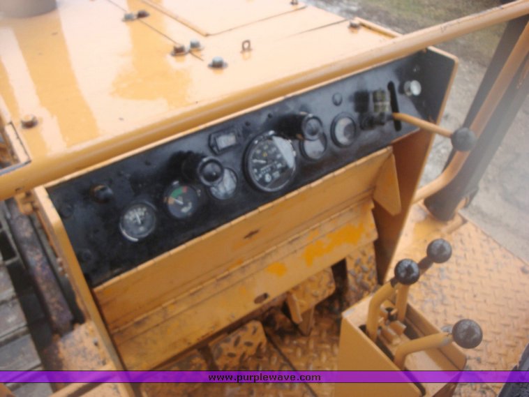 image for item 1301 1978 Case 850B dozer