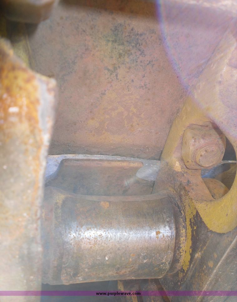 image for item 2001 1973 Caterpillar D6C dozer