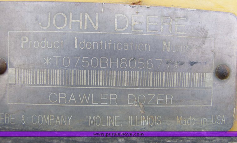 image for item 3180 1995 John Deere 750B crawler dozer