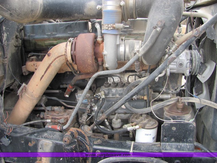 image for item 3204 1987 Mack R688ST tandem axle dump truck