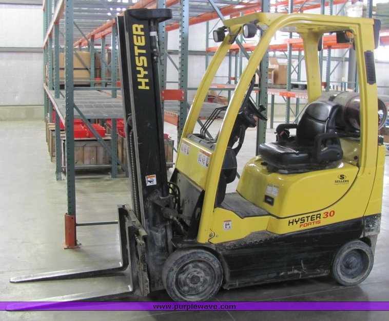 image for item 3316 Hyster 30 Fortis forklift