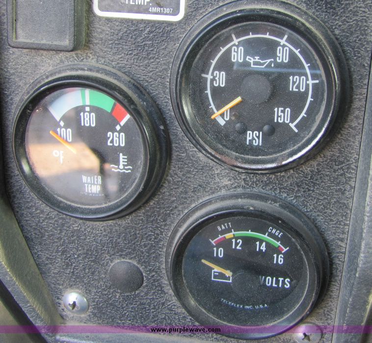 image for item 3422 1994 Mack RD690S concrete truck