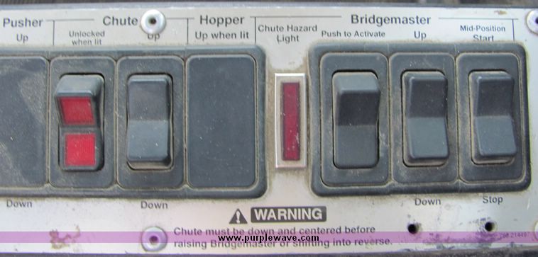 image for item 3422 1994 Mack RD690S concrete truck