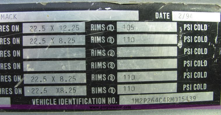 image for item 3422 1994 Mack RD690S concrete truck