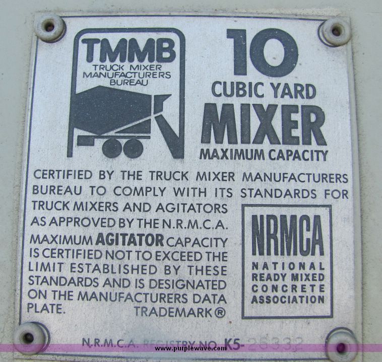 image for item 3422 1994 Mack RD690S concrete truck