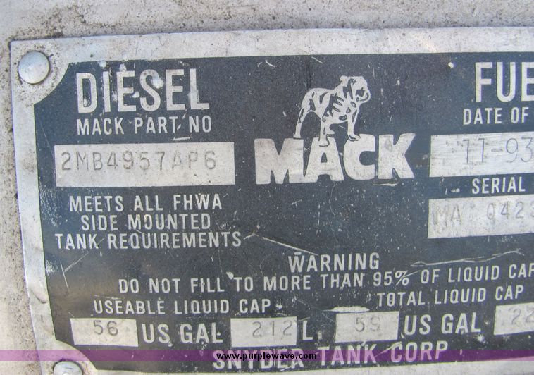 image for item 3422 1994 Mack RD690S concrete truck