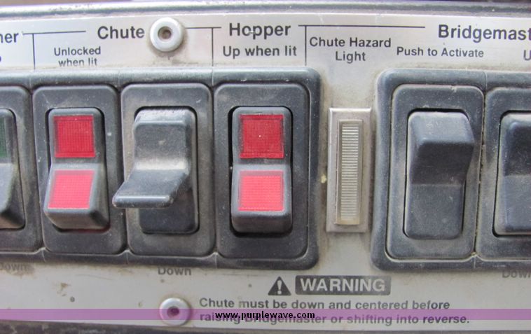 image for item 3423 1994 Ford LT8000 concrete truck