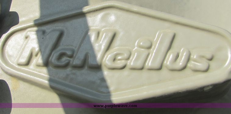 image for item 3423 1994 Ford LT8000 concrete truck