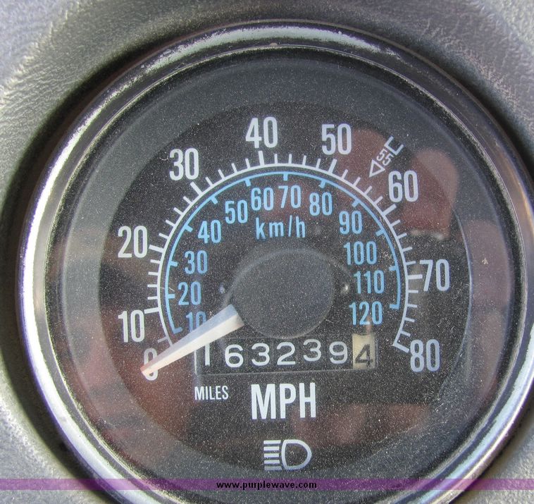 image for item 3424 1991 Mack concrete truck