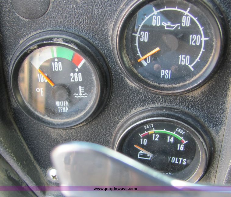 image for item 3424 1991 Mack concrete truck