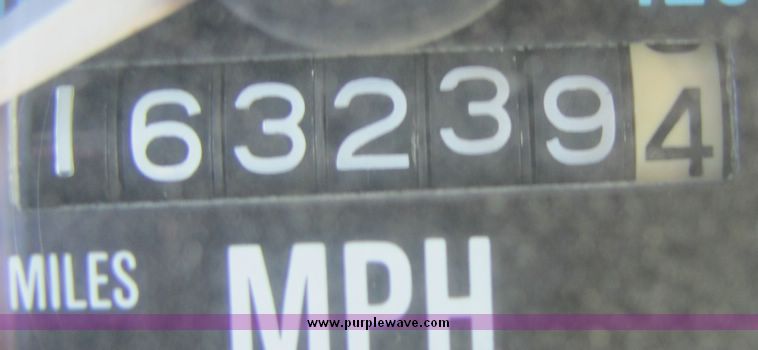 image for item 3424 1991 Mack concrete truck