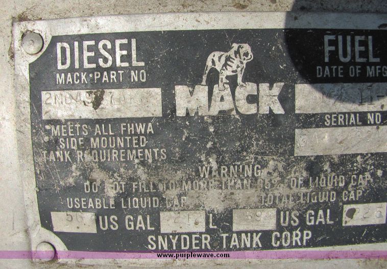 image for item 3424 1991 Mack concrete truck
