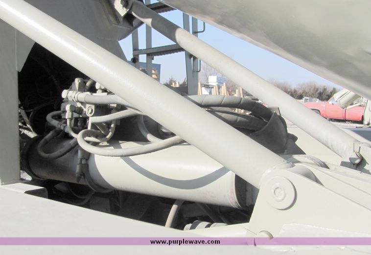 image for item 3424 1991 Mack concrete truck