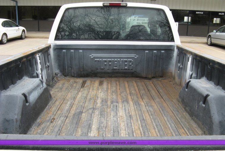 image for item 3542 1996 Chevrolet C2500 extended cab pickup truck