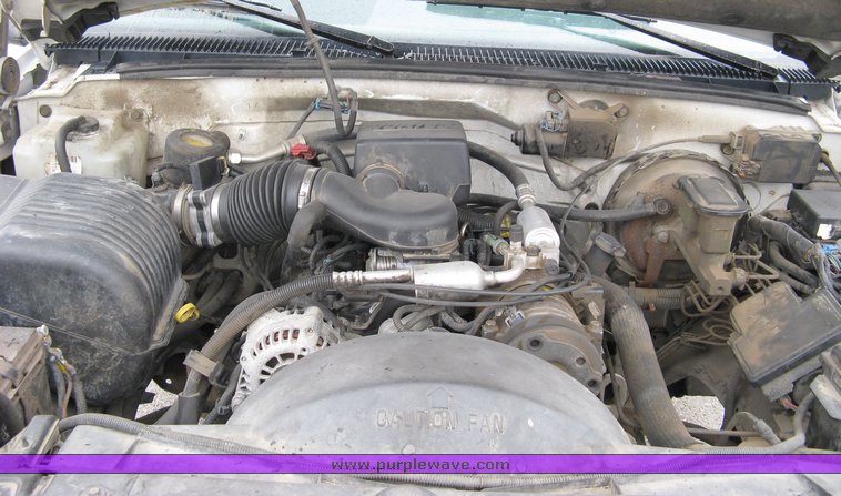 image for item 3542 1996 Chevrolet C2500 extended cab pickup truck