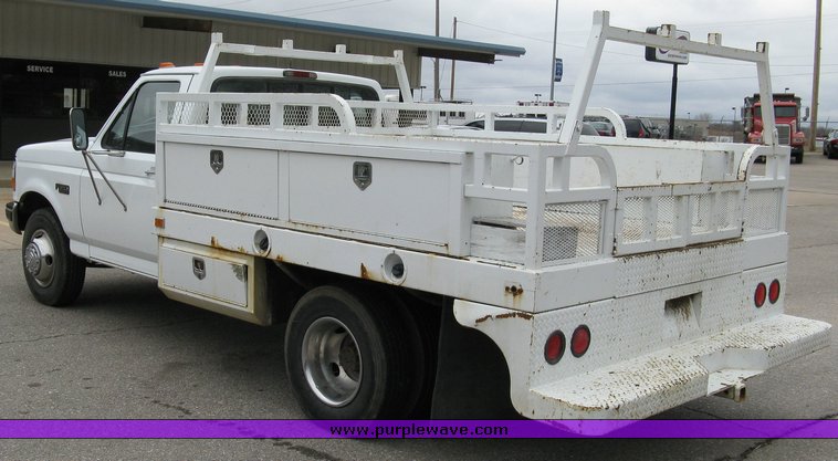 image for item 3543 1996 Ford F350 pickup truck