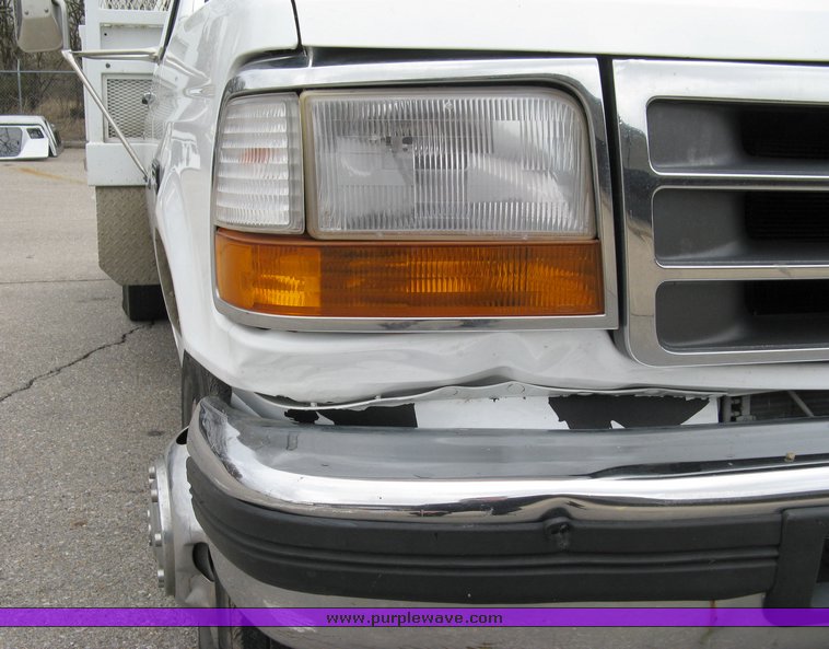 image for item 3543 1996 Ford F350 pickup truck