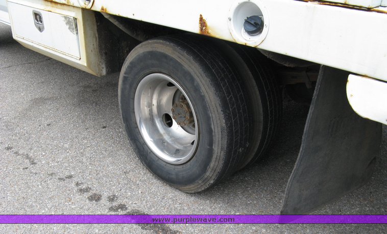 image for item 3543 1996 Ford F350 pickup truck