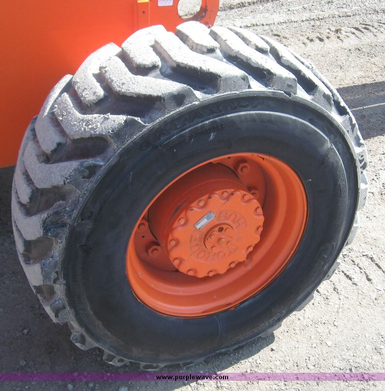 image for item 3946 1999 JLG 600S boom lift