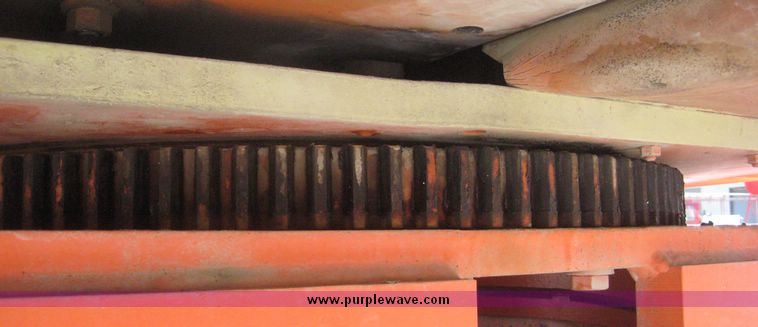 image for item 3946 1999 JLG 600S boom lift