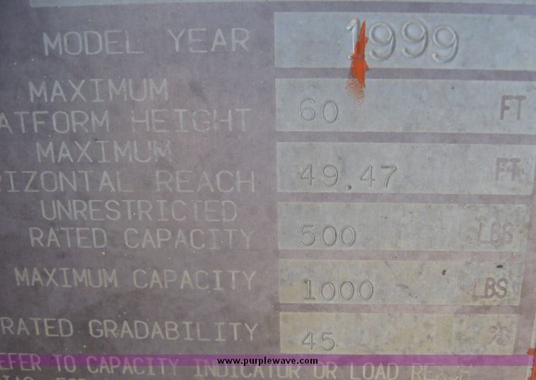 image for item 3946 1999 JLG 600S boom lift