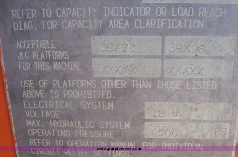image for item 3946 1999 JLG 600S boom lift