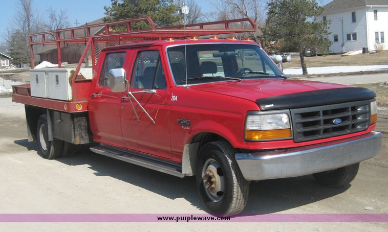 image for item 3947 1996 Ford F-350 pickup with custom flatbed