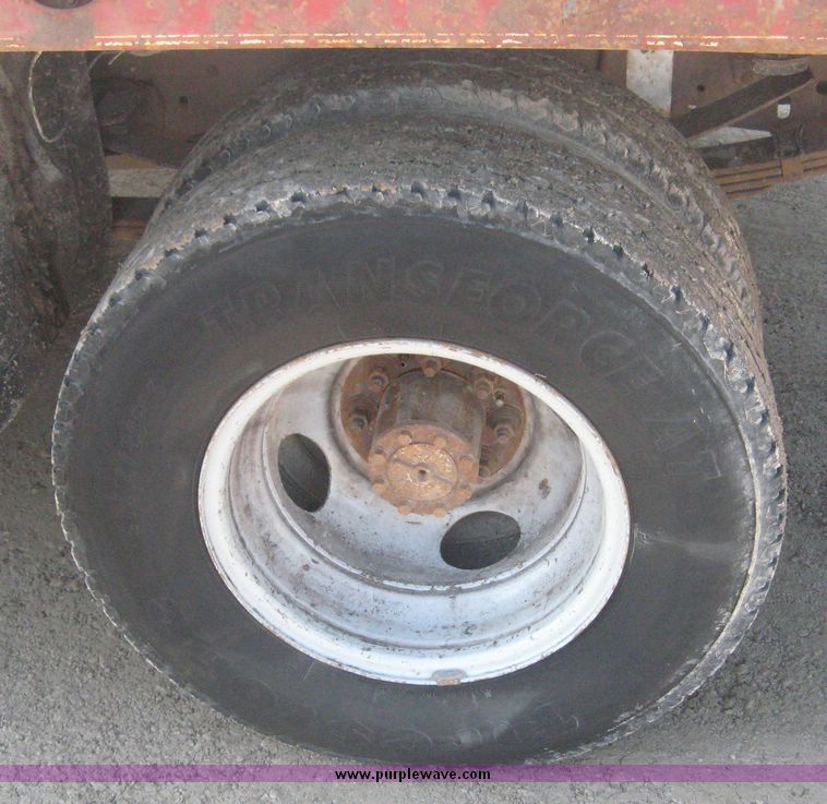 image for item 3947 1996 Ford F-350 pickup with custom flatbed