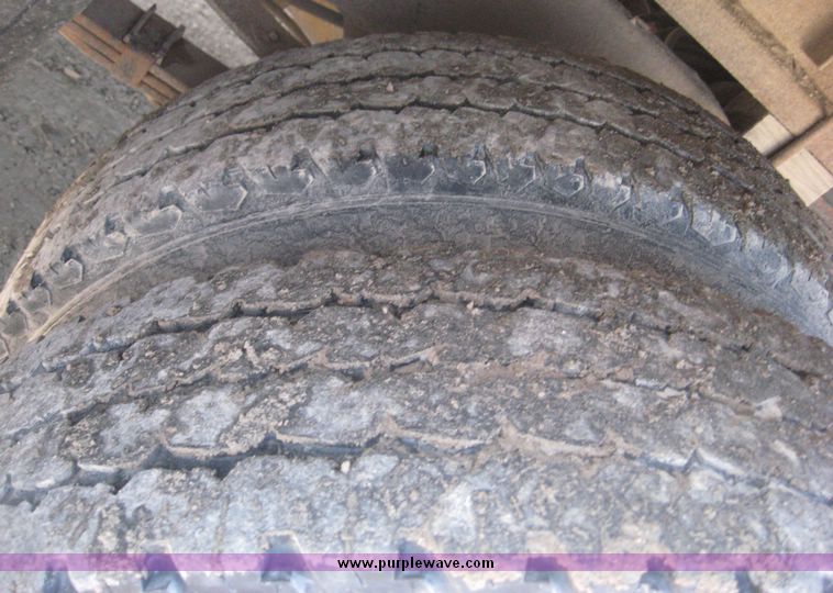 image for item 3947 1996 Ford F-350 pickup with custom flatbed