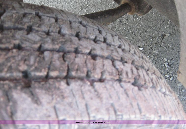 image for item 3947 1996 Ford F-350 pickup with custom flatbed