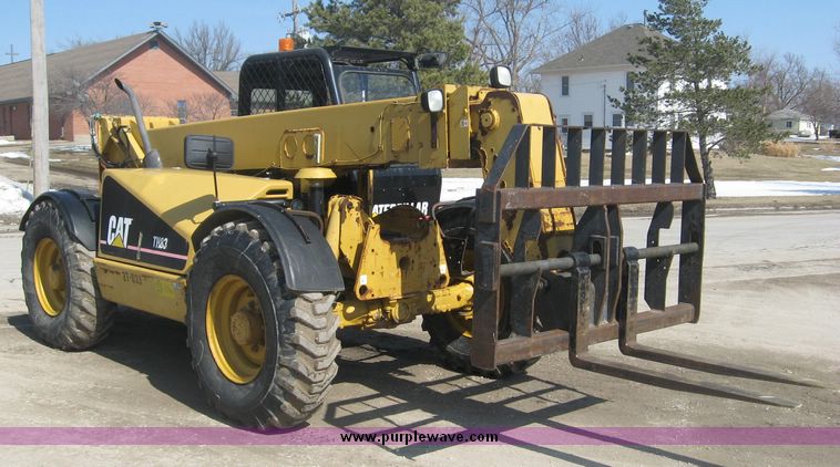 image for item 3948 2001 Caterpillar TH83 telehandler
