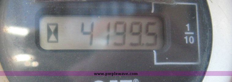 image for item 3948 2001 Caterpillar TH83 telehandler