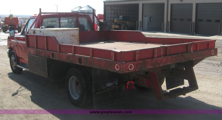 image for item 3950 1992 Ford F-350 pickup with custom 12' flatbed