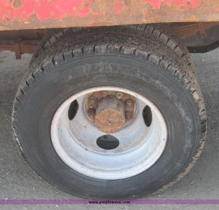 image for item 3950 1992 Ford F-350 pickup with custom 12' flatbed